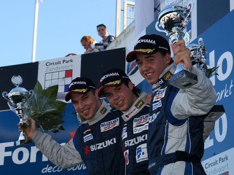 480_swift_r1_podium